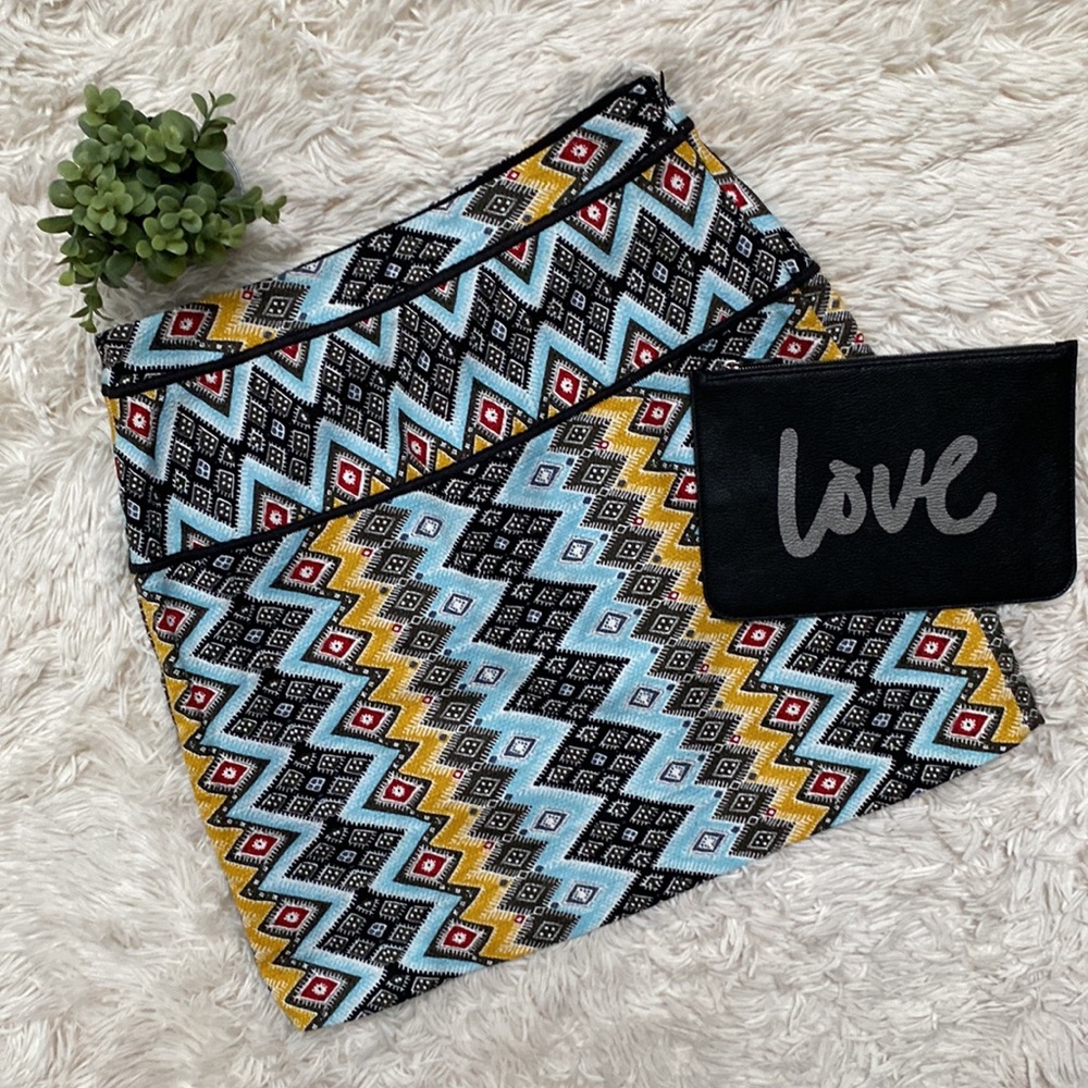 🎉HP🎉 Loft Geometric Pattern Mini Skirt 💗 Black & Blue